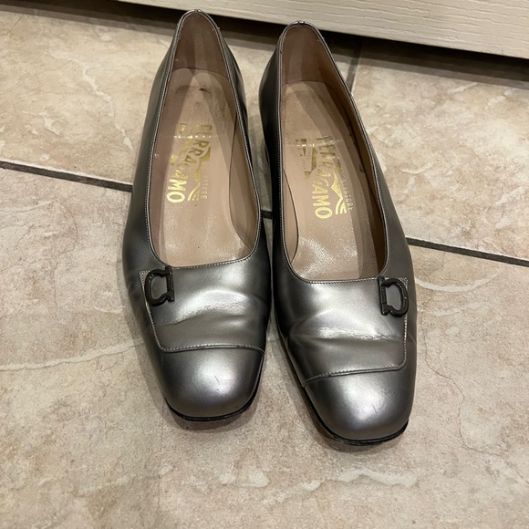 Salvatore Ferragamo Women's Silver Loafers - Picture 1 of 8